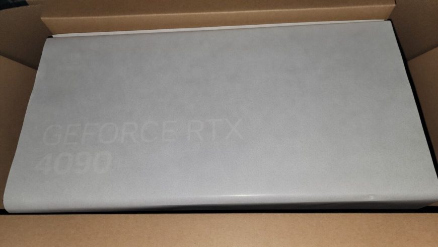 NVIDIA-GeForce-RTX-4090-Founders-Edition-24GB-GDDR6X-Graphics-Card
